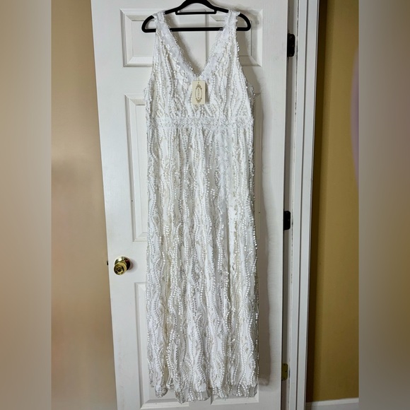 *New* Joyfolie Elegant Cream/White with Gold, Maxi Dress - Picture 6 of 10